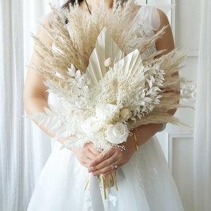Preserved Cream White rose & palm spear Pampas Grass wedding bouquet,Dried Trendy Bridal bouquet,Rustic Boho Bridesmaid bouquet,pampas grass