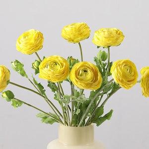 Ranunculus Stem with Buds, Fake Buttercup Sprigs, Artificial Flower Crafts, Home Floral Decor, Wedding Party Bloom Arrangement Centerpiece
