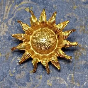 Vintage 90's Gold Tone 3D Sunflower  Brooch