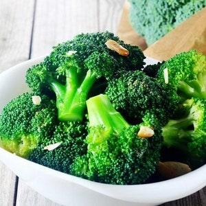 Broccoli Calabrese Natalino 1g - 200 NON GMO Seeds - Brassica Oleracea Botrytis Italica