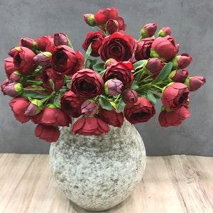 Artificial Camellia Bouquet with Foliage, Fake Ranunculus Bundle, Living Room Flower Arrangement, Dining Table Floral Decor, Window Spray