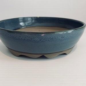 Bonsai pot / round / light blue reflection of green and dark blue Bonsai pot / round / light blue reflections of green and dark blue 21.5x7 cm