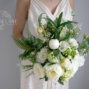 Elegant Rose Wedding Bouquet, White wedding bouquet, bridal bouquet for woodland wedding, destination wedding flowers,bridesmaid bouquet