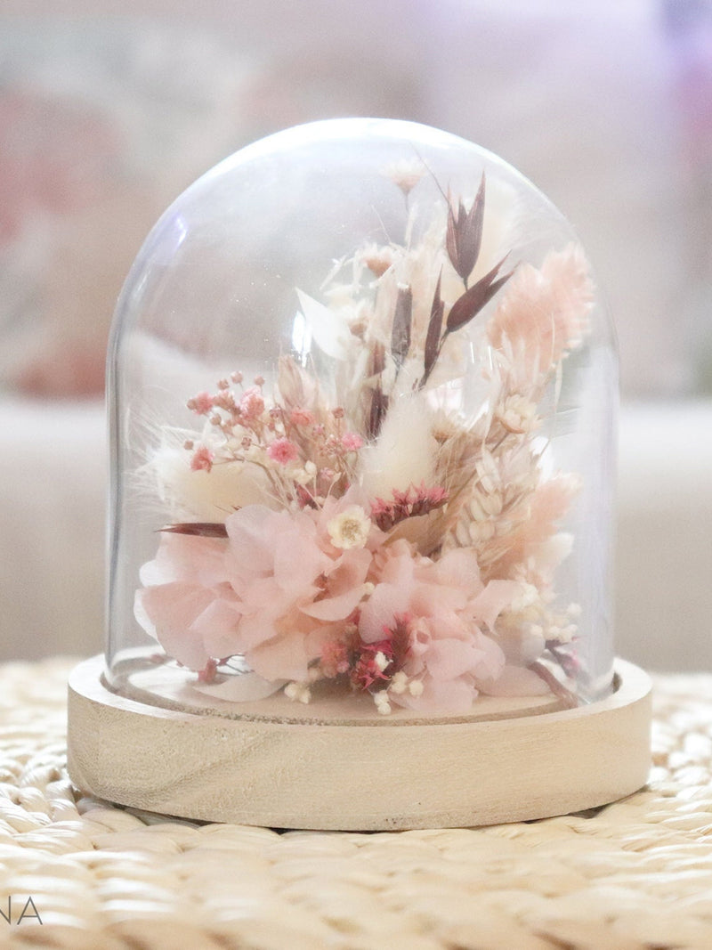 Dried and preserved pastel pink flower arrangement under a bell ESPRIT BOUDOIR, romantic eternal flower deco unique Valentine's Day gift FLOWER DELIVERY