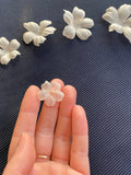 cut fabric flowers 25pcs Stiff 3D silk organza satin Petals 3d petals BRIDAL lace, embellishment, Appliques Handmade wedding dress, code: iS silk flower