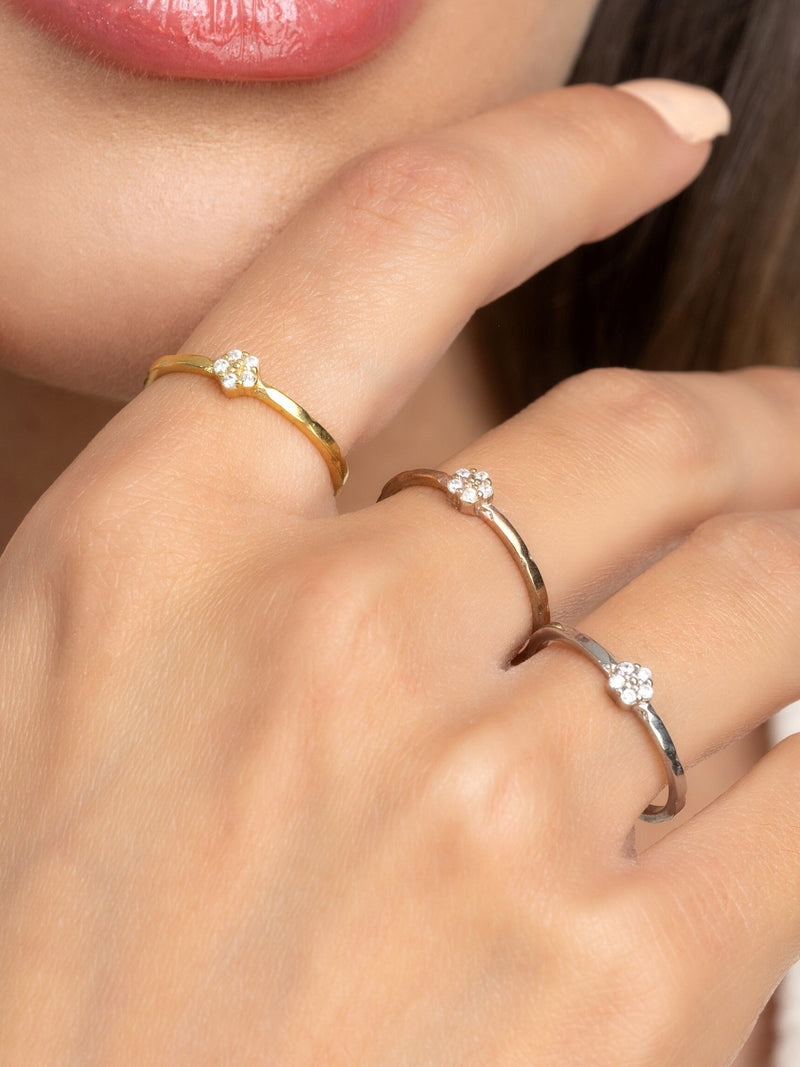Daisy Diamond Ring ¥ Diamond Flower Ring ¥ Stackable Ring ¥ Dainty Diamond Ring ¥ Everyday Ring ¥ Stacking Ring ¥ Perfect Gift For Her ANNIVERSARY