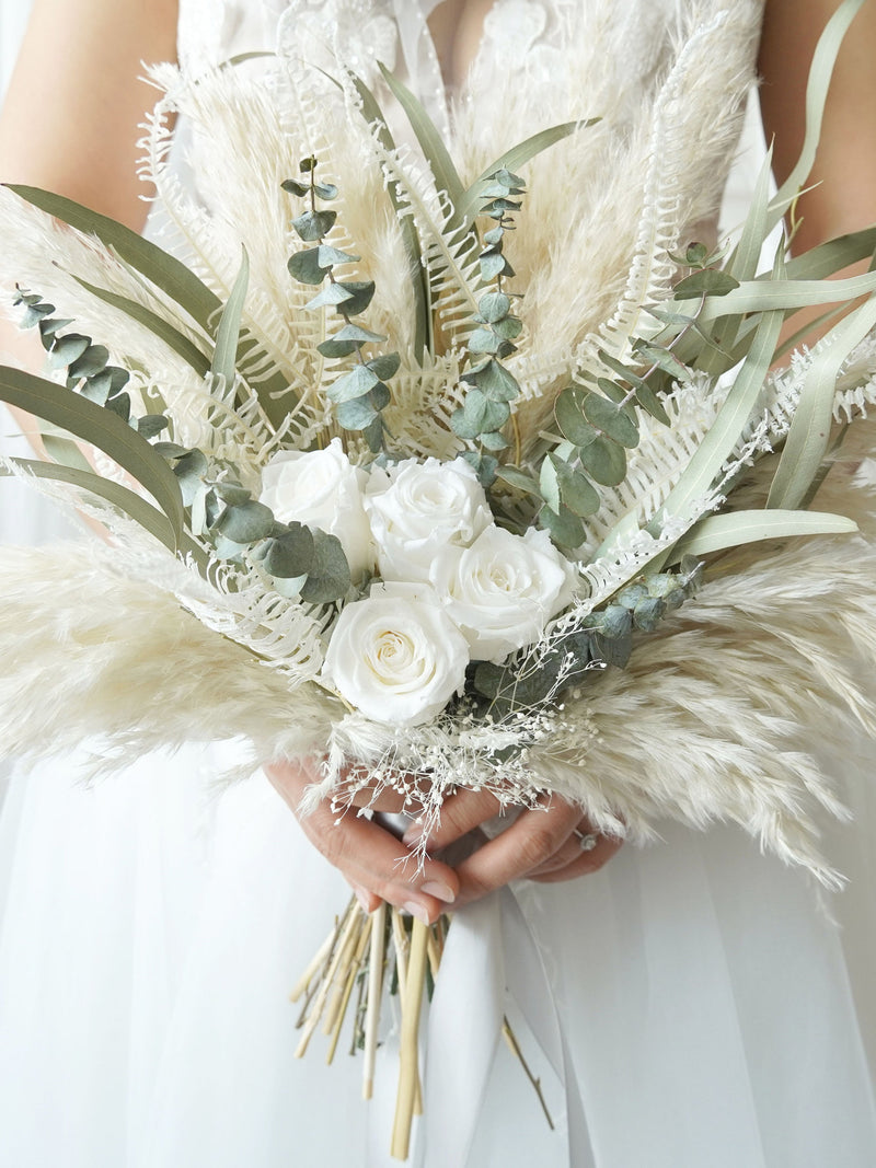 Preserved White roses & Eucalyptus Pampas Grass wedding bouquet Dried Bridal bouquet/Dry Flower Wedding,RusticBoho Brides,Bridesmaid bouquet wedding flower