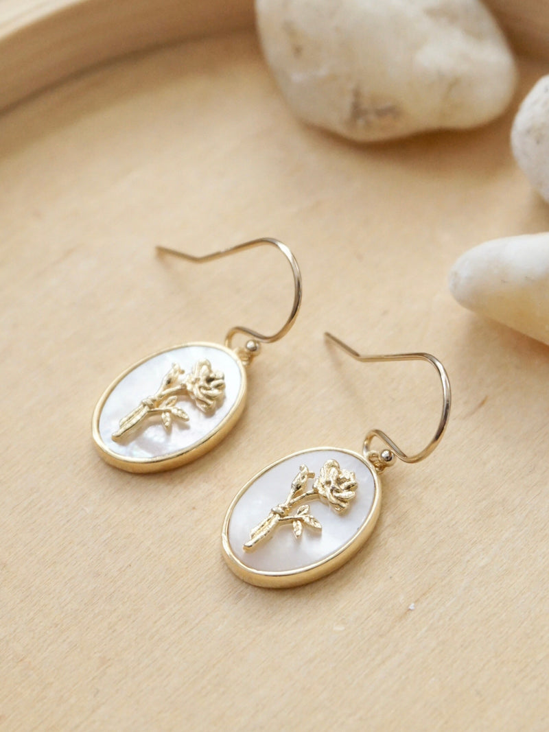 Custom Birth Month Flower Earrings, Personalized Birthflower Earrings, Dainty Gold Earrings, Simple Flower Earrings, Gift for Her birthday flower