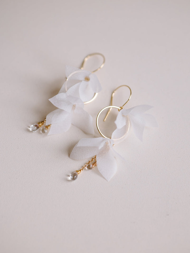 Small Wedding Earrings, Flowers Bridal Earrings, Silk Flower Earrings, Statement Earrings, Boho Bridal Accessories, Boho Bridal Earrings silk flower