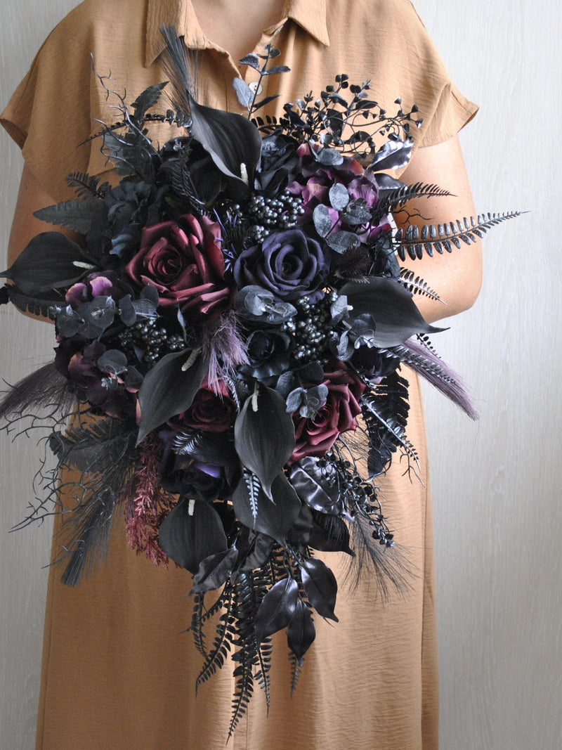 Black bridal bouquet, Gothic wedding bouquet, Burgundy bouquet Bouquet