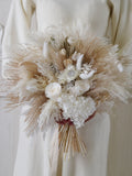 Pampas Grass& Natural Preserved/Dusty Pampas Grass wedding bouquet Dried Bridal bouquet Flower bouquet,Rustic Boho Brides,Bridesmaid bouquet Bouquet