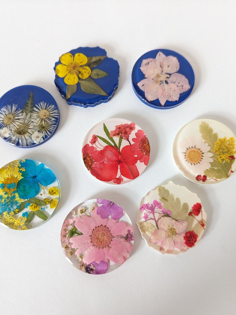 Real Pressed Flower Resin Fridge Magnets, Refrigerator Magnet, Handmade Gift for Her, Home Office Decoration, Daisy Buttercup Resin Magnet house warming flower