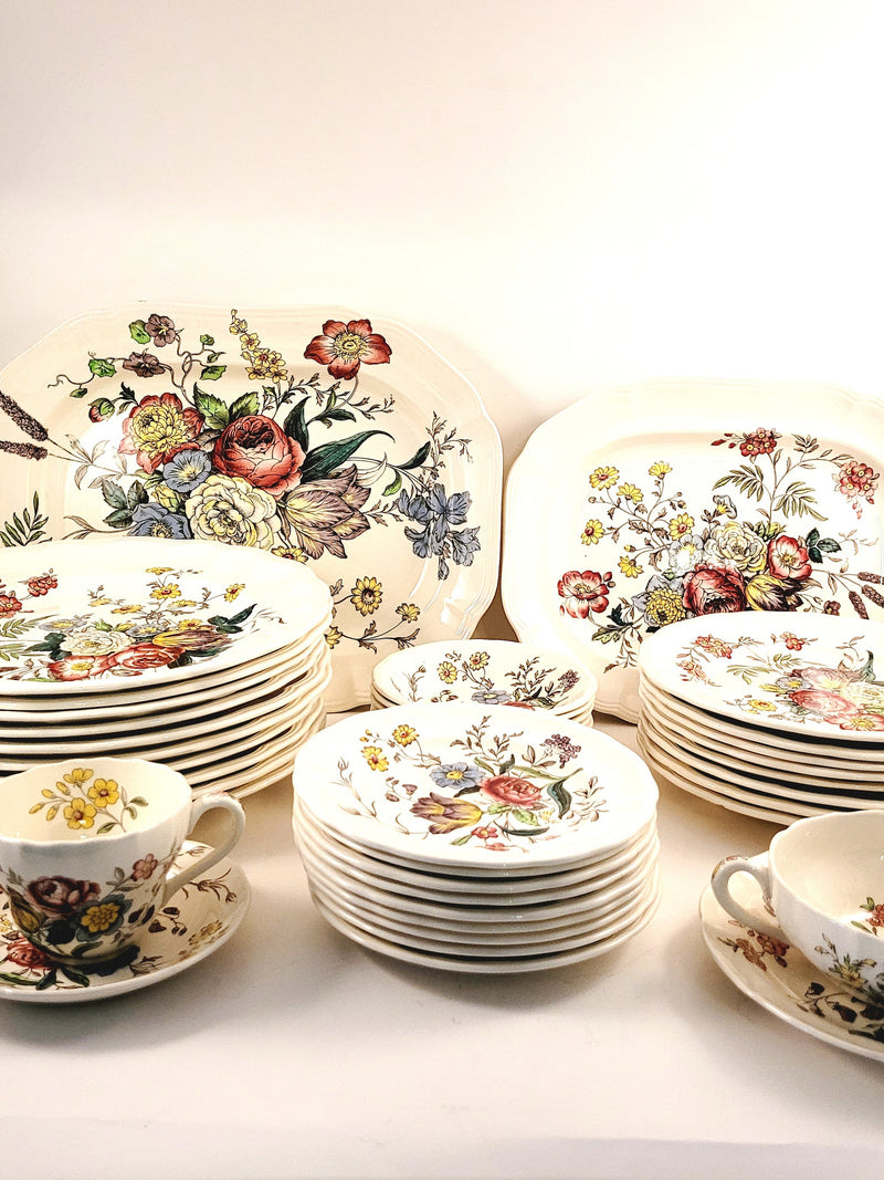 Vintage "Gainsborough" Copeland Spode Dishes - NUMBERED-Various Sizes - Dinner - Lunch - Dessert - Fruit Nappies-Soup-Teacups-saucers flower spore
