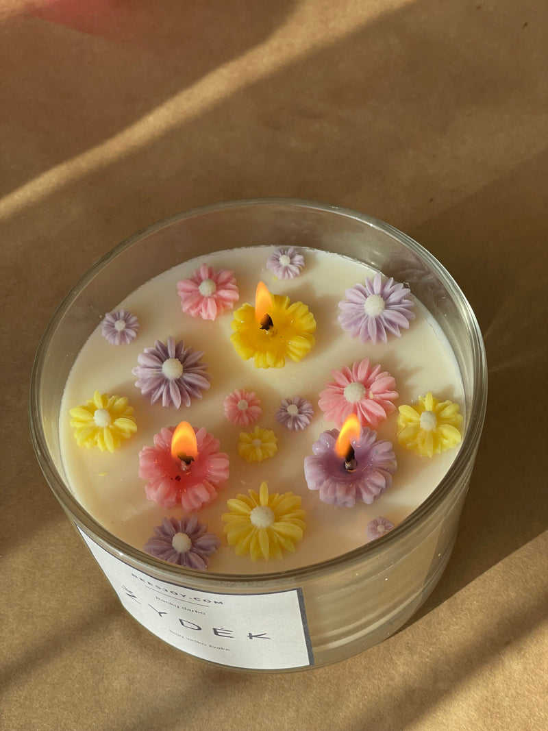 Daisy flower candle/soy candle/flower candle favor/house warming gift/ birthday gift/gift favor/Mothers day gift/Flower Doughbowl Candle house warming flower
