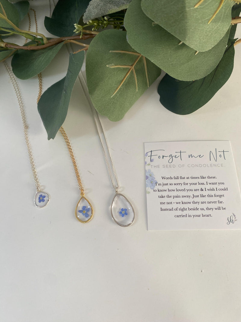 Forget Me Not Flower Necklace. Loss of a loved one. Loss of a loved one gift. Sympathy Gift. Funeral Gift. Forget Me Not. Gift for loss sympathy flower