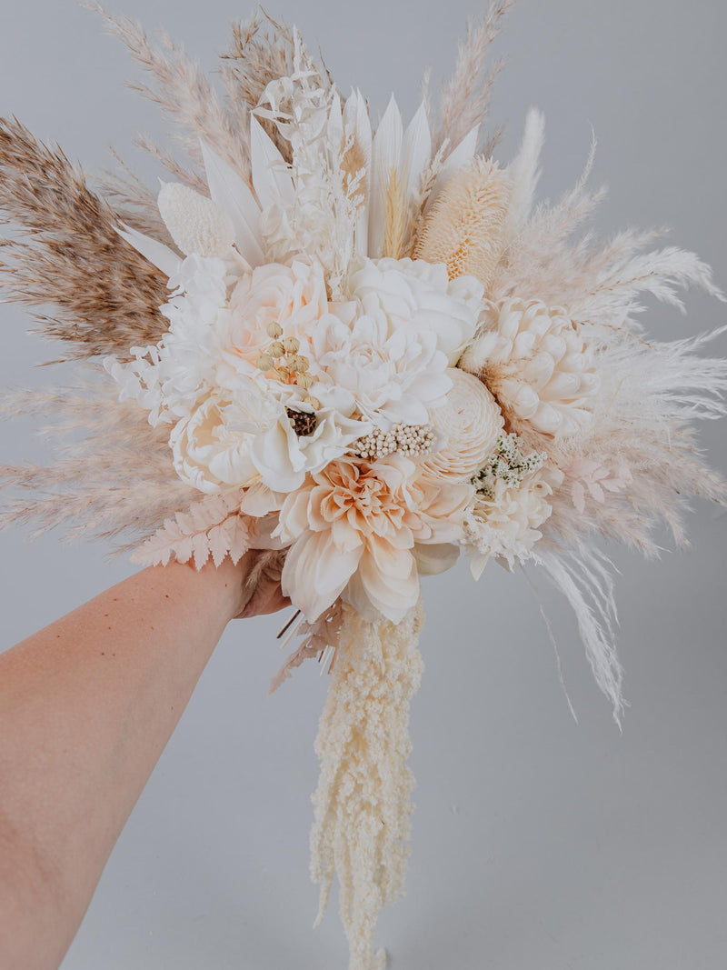 Ivory Beige dried bouquet/Amaranthus bouquet/Pampas bouquet/Bridal bouquet/Neutral Cascading Bouquet/Boho Chic Wedding Bouquet/Ivory bouquet Bouquet