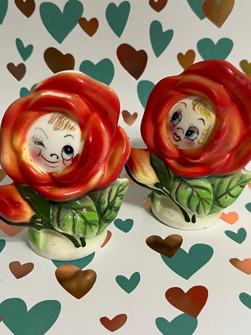 Py Anthropomorphic Flower Rose Salt and Pepper Made in Japan Smiling Face Winking Face flower spore