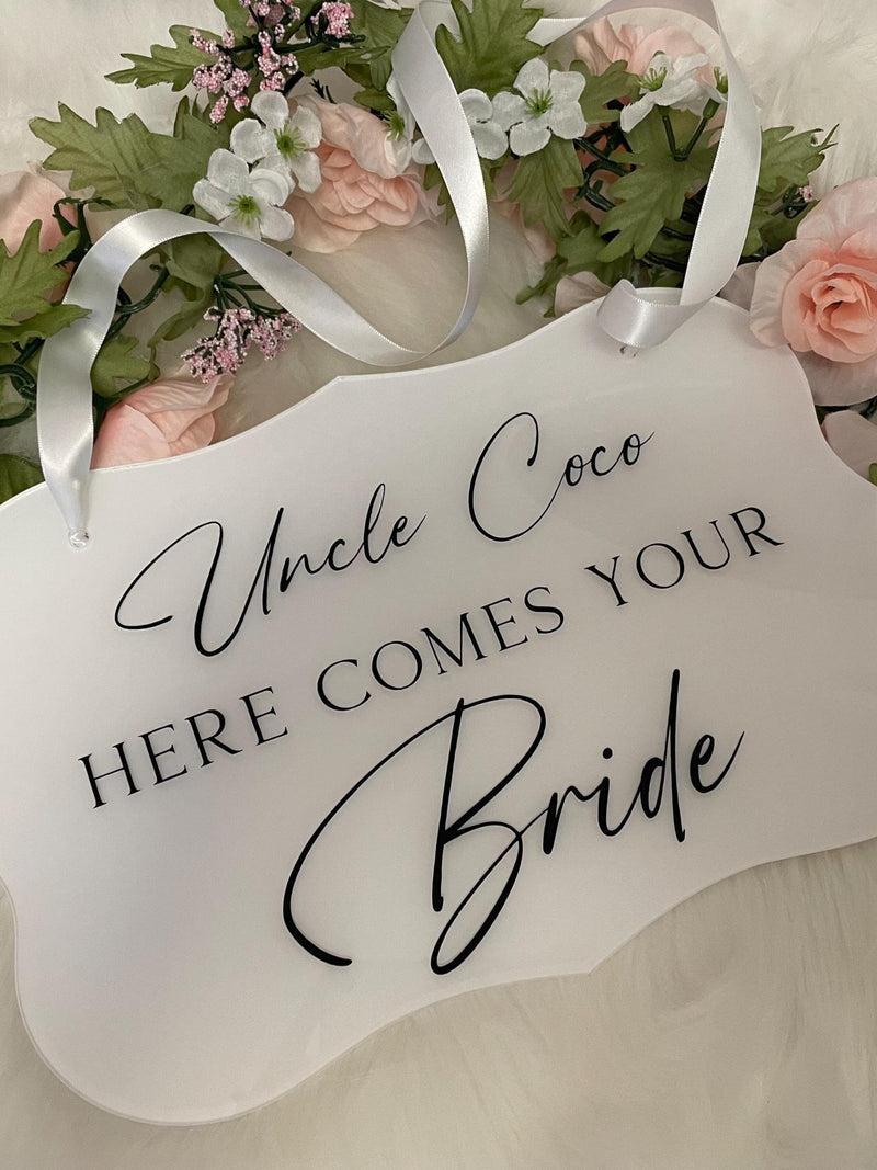Here comes the bride sign, Ring bearer sign, Flower girl sign, Wedding sign, Aisle sign, modern wedding decor, acrylic wedding sign wedding flower