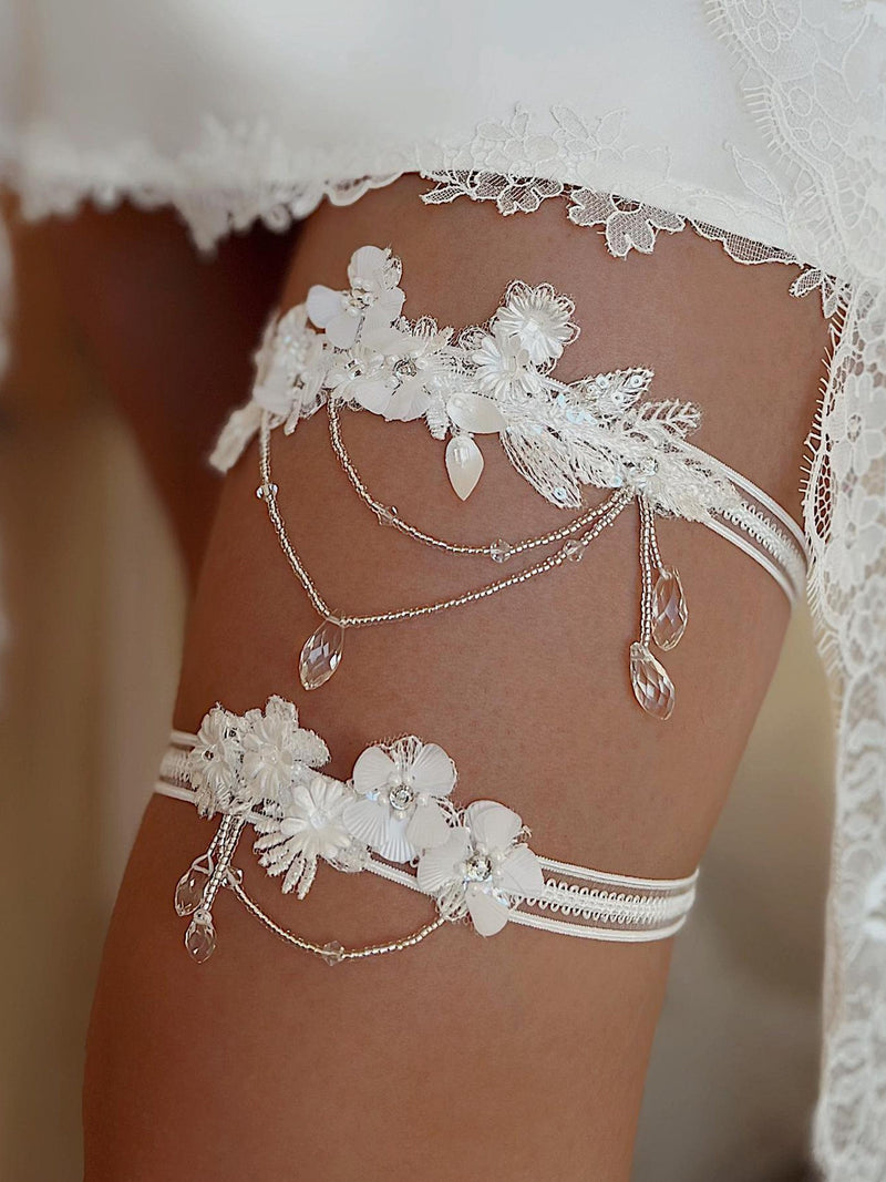 Adjustable light ivory wedding garter for bride with dangling crystals, Fantasy flower garter, Whimsical bridal garter, Plus size garter wedding flower