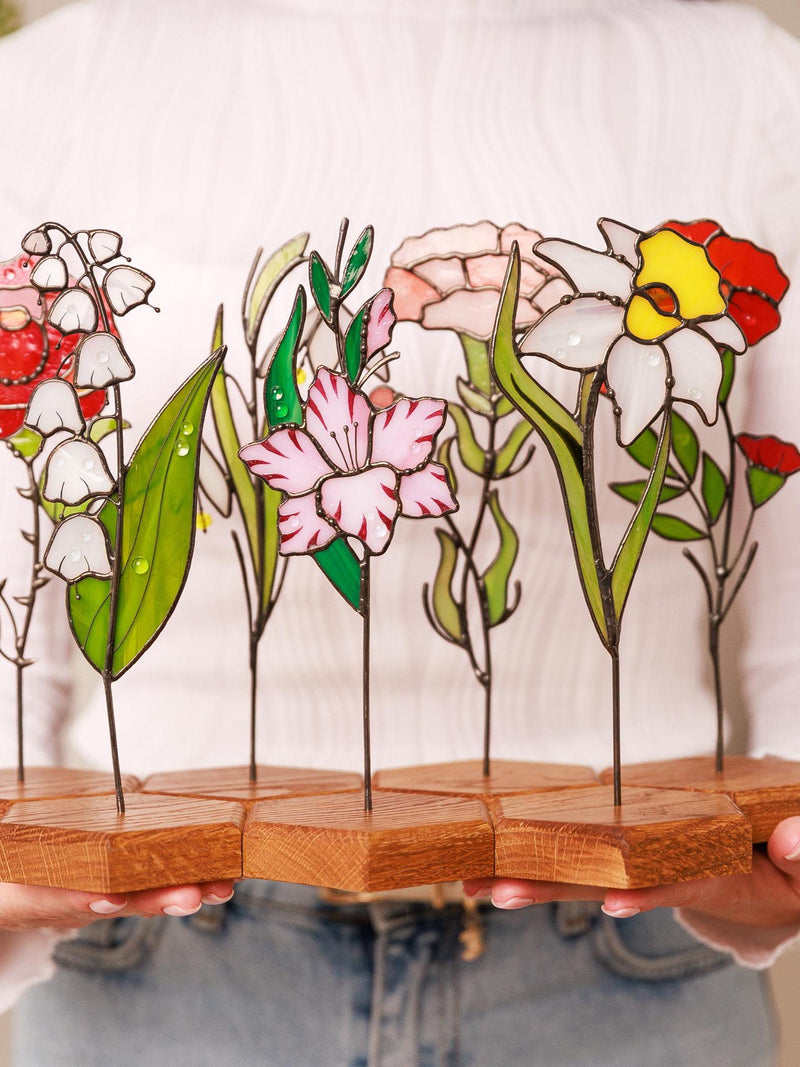 Personalized Stained Glass Flower Bouquet: Birth Month Floral Plant Stake Decor ANNIVERSARY