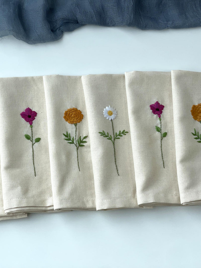 Custom Birth Month Flowers Hand Embroidered Floral Linen Tableware, Linen Table Napkin & Placemat Set, Soft Washed Linen, Cloth Tableware house warming flower