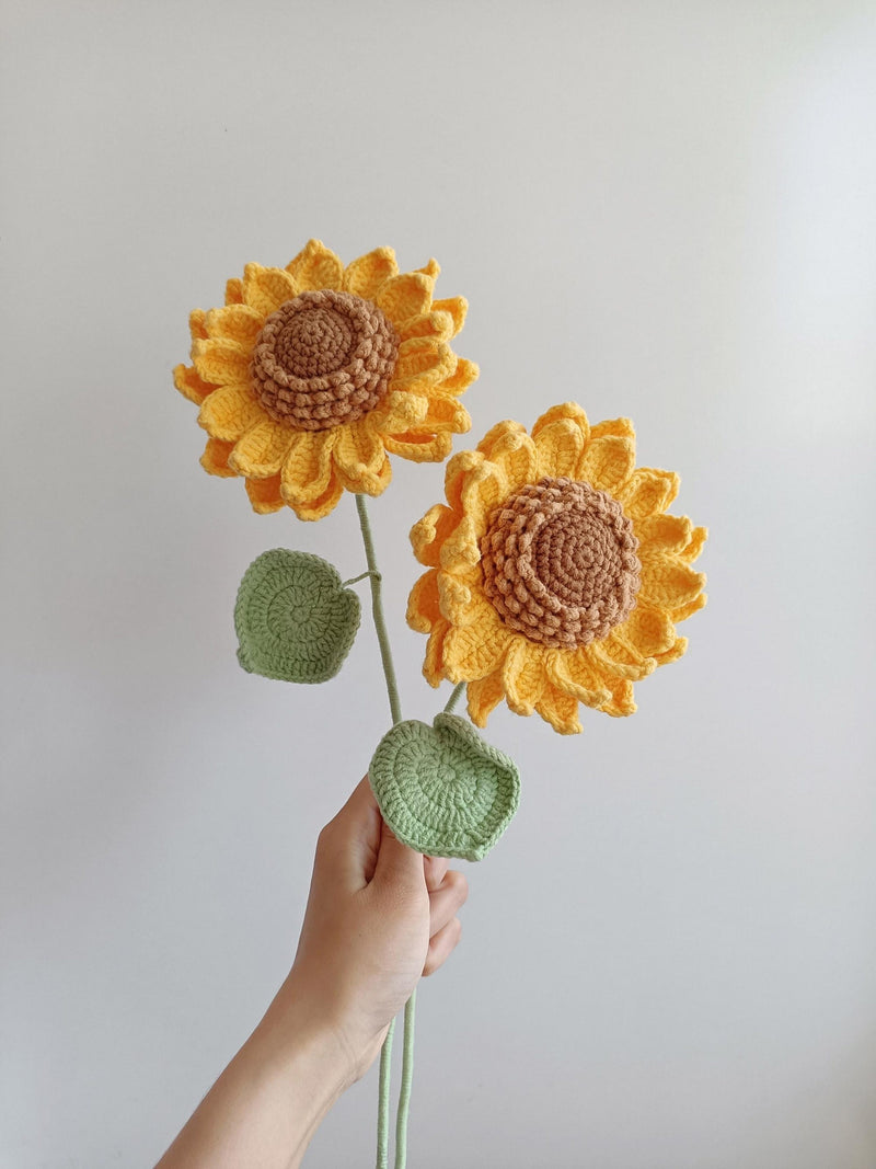 Crochet, handmade, knit flower, Lily, Daisy, sunflower, unique, DIY, knit, custom, knitting,floral fiber art, gift, ValentineÕs Day gift sympathy flower