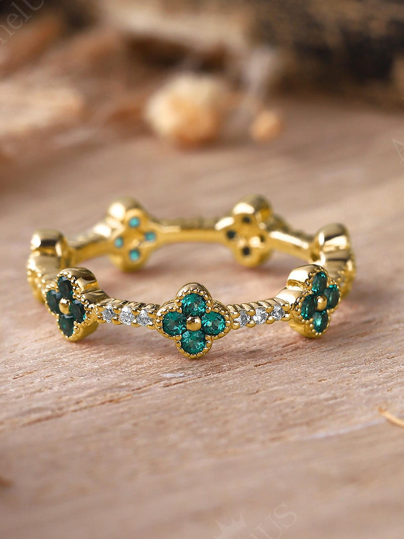 Clover Flower Full Eternity Wedding Ring, Emerald Floral Band, Unique anniversary Stacking Ring ANNIVERSARY