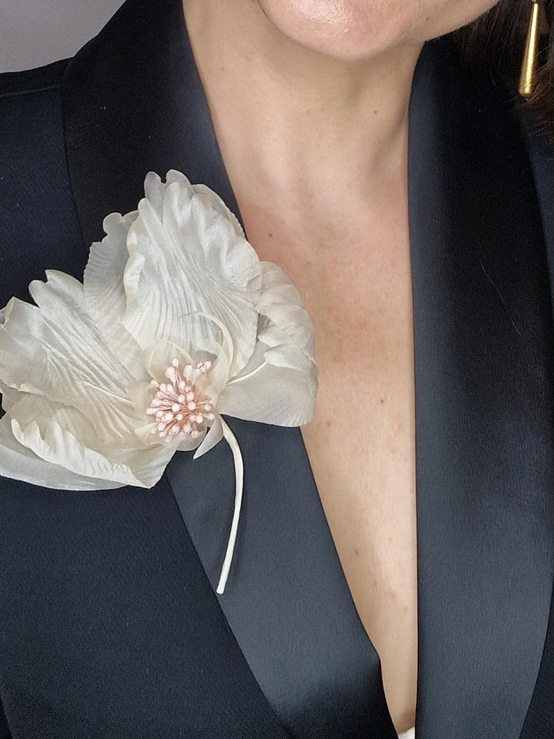 Ivory Organza Flower Brooch, Elegant Fabric Bloom in Various Colors, Wedding Accessory, Anniversary Gift, Minimalist Floral Jewelry silk flower
