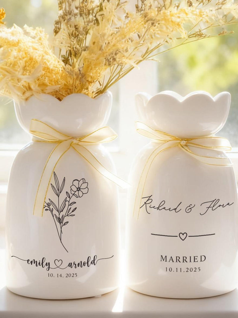 Custom Engagement Flower Vase Wedding Vase Gift for Couple Mr&Mrs Gift Ceramic Vase Married Gift for Newlyweds Anniversary Gift Engaged Gift wedding flower