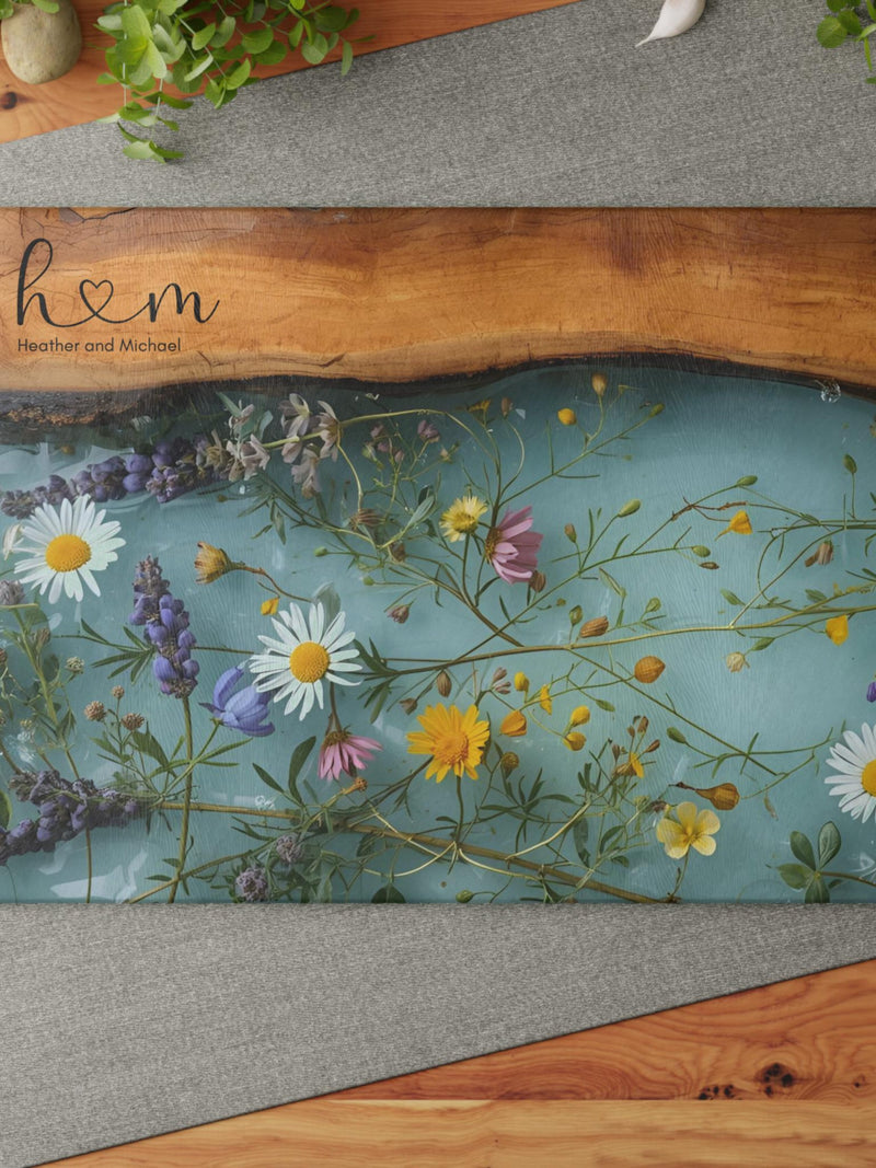 Personalized Glass Charcuterie Board, Custom Couples Names Cutting Board, Maple Wildflower Design, Housewarming Married Wedding Gift, 0531b house warming flower