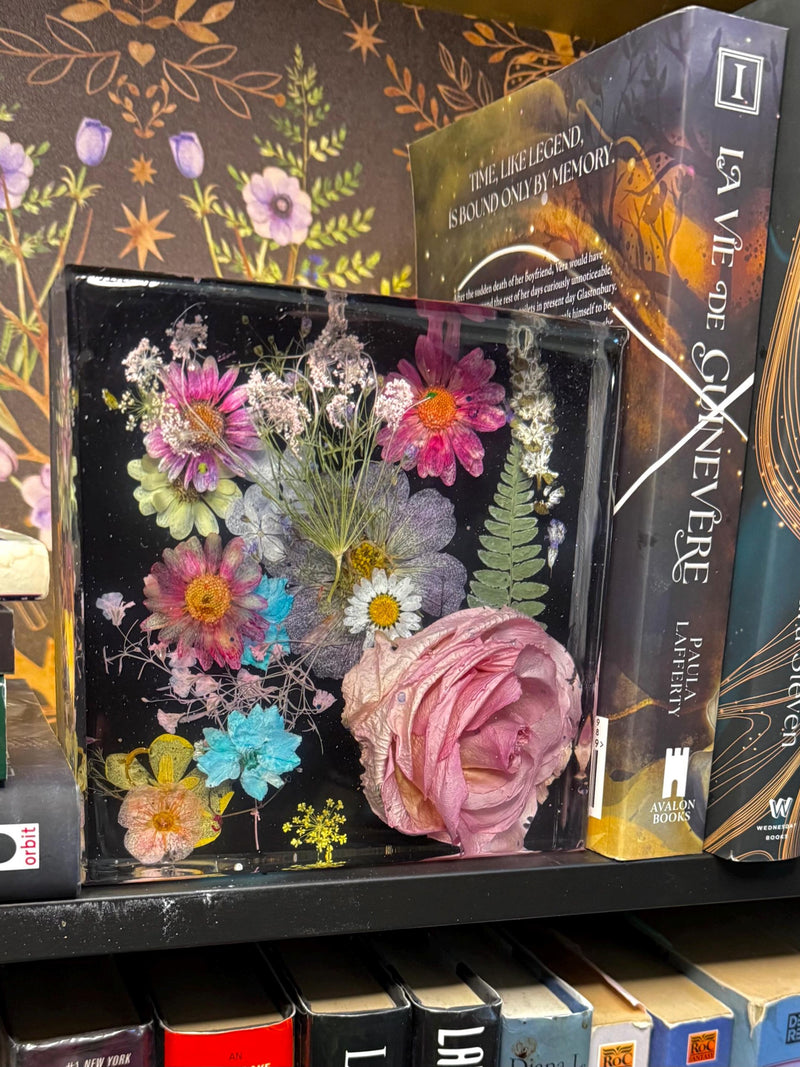 Floral Epoxy Resin Bookend | Pressed Wildflowers and Roses Decor Love Romance Flower