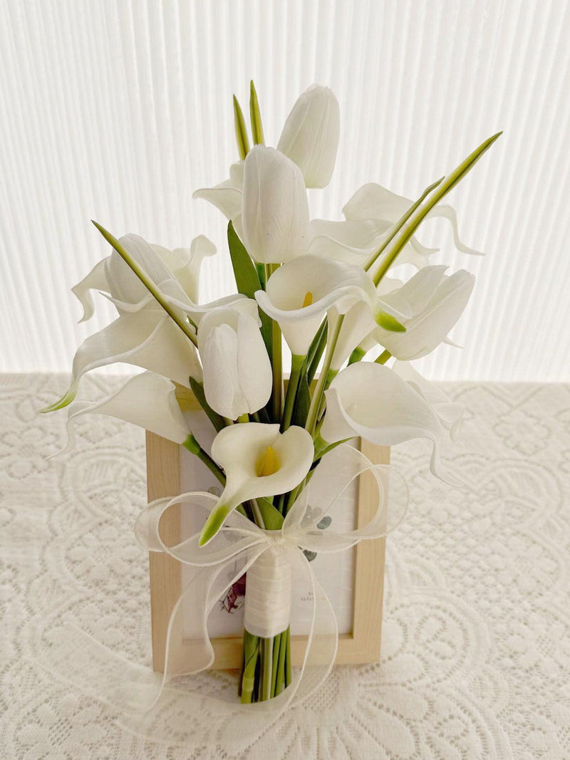 Minimalist White Calla Lily and Tulip Bridal Bouquet Bridesmaid Bouquets wedding flower
