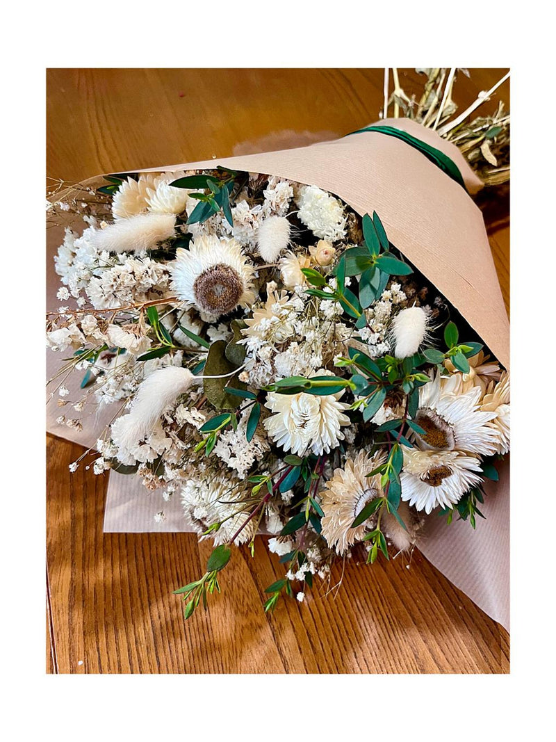 White Dried Flower Funeral Tribute, Everlasting Memorial Flowers, Sympathy Gift, Remembrance Keepsake sympathy flower