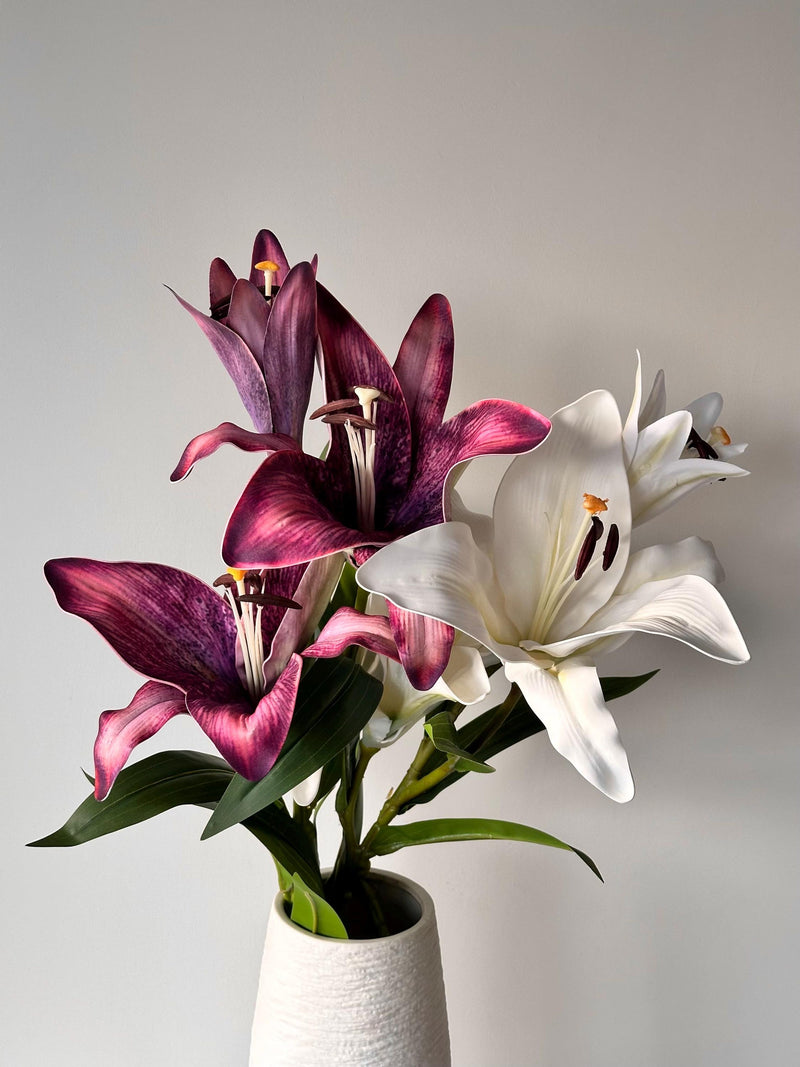 Real Touch Moisturizing Lily Artificial flower Silk Lily Bouquets , Wedding Centerpieces Arrangement, Fake Flower Lily Home Decoration FLOWER DELIVERY