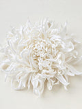 Chrysanthemum silk flower brooch, ivory Ð ANTHEMON silk flower