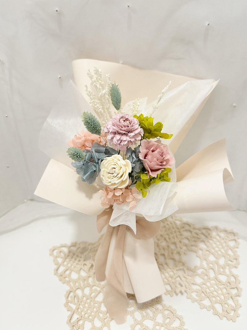 Luxury Preserved Flower Bouquet Ð Pink and White FLOWER DELIVERY