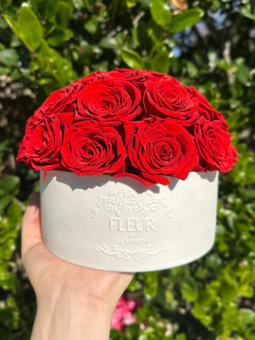 Luxury Preserved Roses in Porcelain Vase Ð Forever Rose Flower Arrangement, Anniversary Gift for Her FLOWER DELIVERY