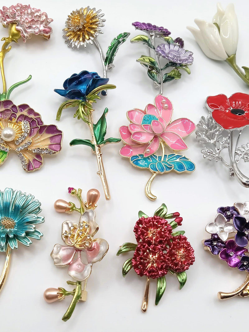 Personalized Birthday Flower Brooch, Wedding Groomsmen Boutonniere, Wildflower Floral Pin birthday flower