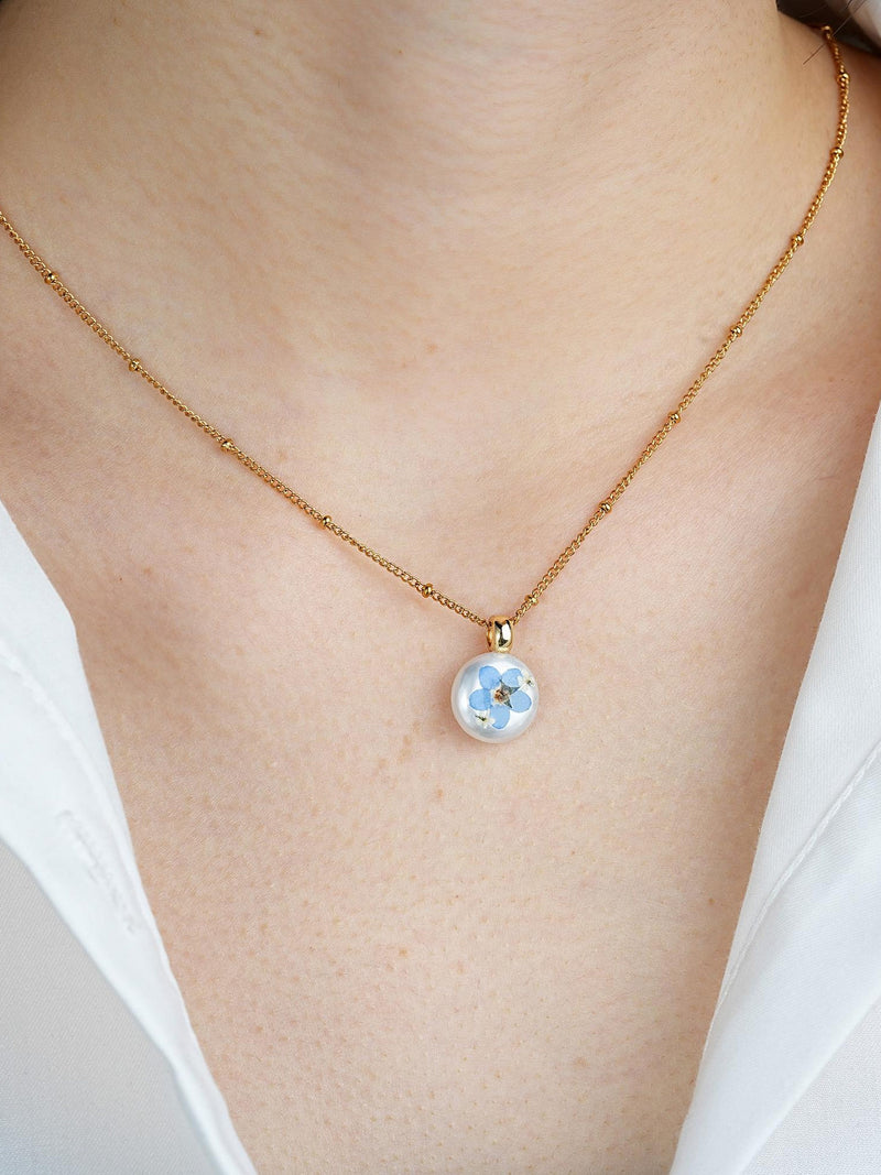 Forget Me Not Flower with Baroque Pearls Necklace, Unique Pressed Flower Necklace for Mom, Keepsake Jewelry, Memorial Gift, Gift for Her sympathy flower