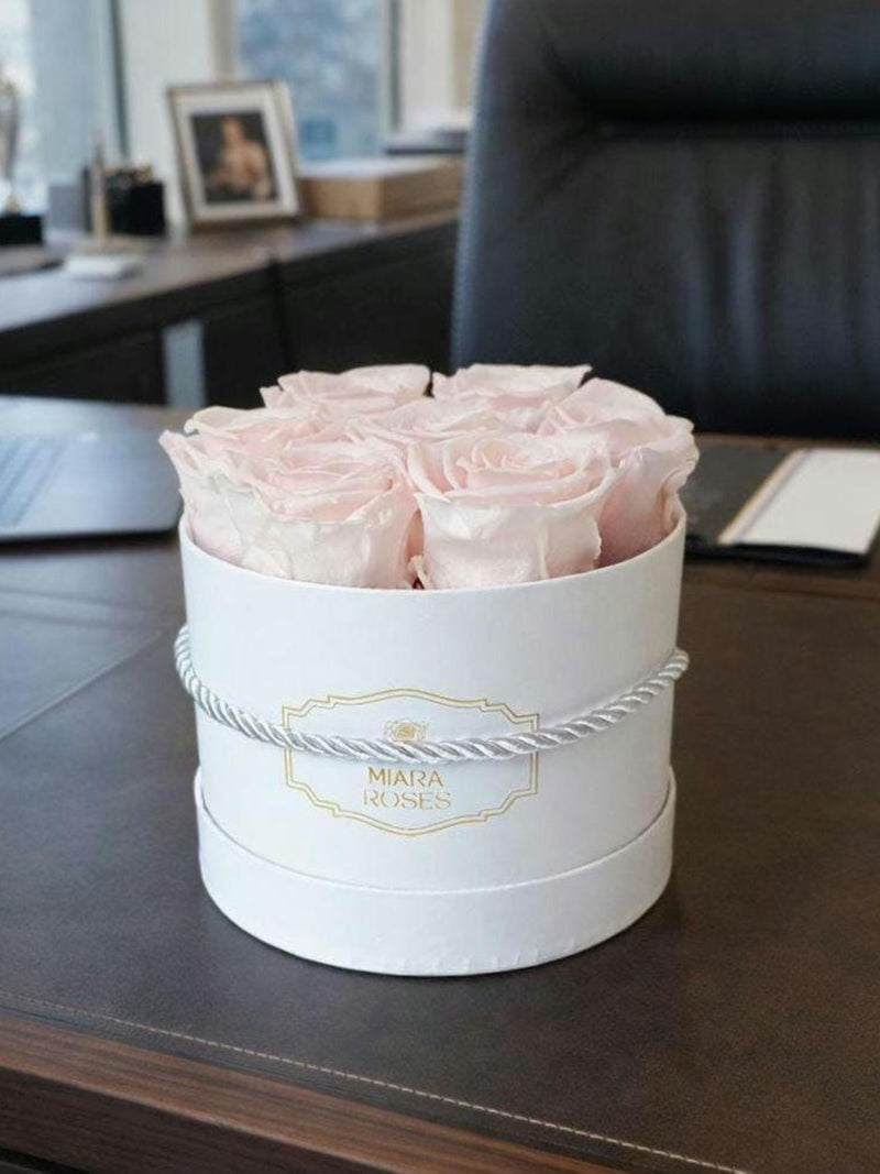 Customized Corporate Gift - Personalised Label Flower Box with 7 Preserved Roses, Unique Business Greetings to Clients and Partners FLOWER DELIVERY