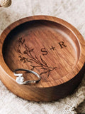 Custom Round Walnut Ring Dish, Gift for Her, Engagement Wood Ring Holder, 5th Anniversary Gifts, Personalized Wedding Ring Dish ANNIVERSARY