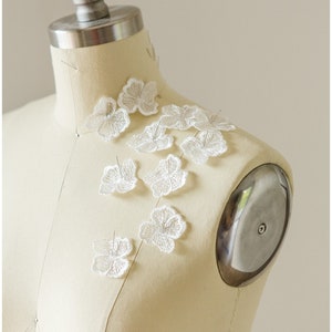 Ivory 3D lace flower appliques patch, sew-on dimensional floral arrangement