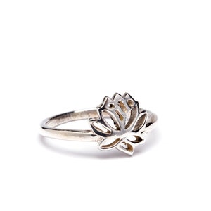 Sterling silver lotus flower ring with simple band and raised petal design