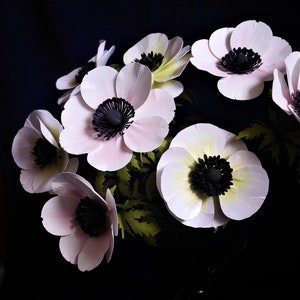 Giant Anemones - Paper Flower - Templates - Digital Delivery - Video Tutorial - SVG - PDF - Silhouette - Scan&Cut
