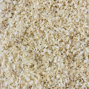 Ivory jasmine flower petal confetti, biodegradable natural petals for wedding celebration
