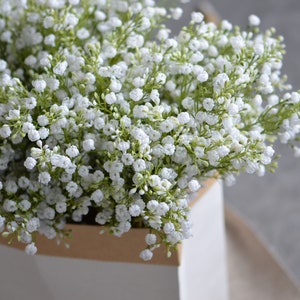 Artificial white baby's breath wildflower bundle with small clustered blooms