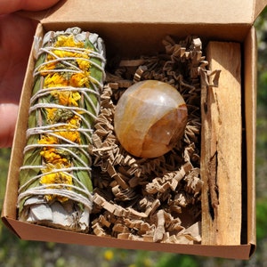 GOLDEN HEALER - White Sage Sunflower + Limonite Quartz + Palo Santo Smudging Set - Raise Your Vibration - Free Delivery !