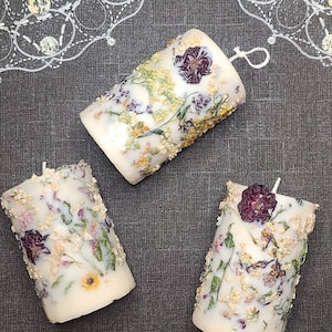 Rectangular floral candles with lavender and white flowers