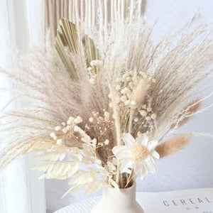Pampas Grass bouquet,Dried flowers bouquet,babysbreath bouquet,natural flower decor,wedding,Small Centerpiece,Flower Arrangement