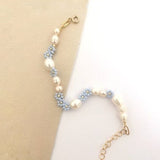 Light blue beaded flower and pearl bracelet/delicate bead and pearl bracelet/daisy bracelet/womenÕs jewelry/jewelry gift mom sister friends